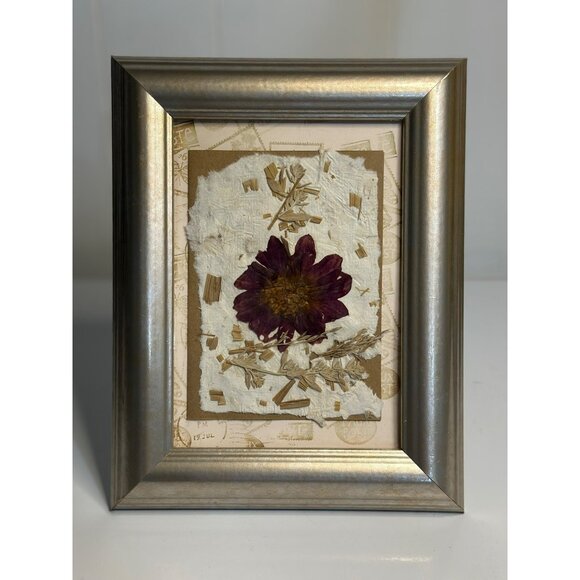 Pressed Flower Art Frame 7x6 | Red Dahlia on Handmade Paper Silver Frame - Picture 2 of 7